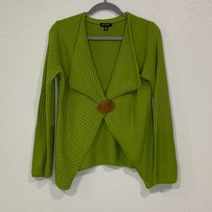 Green sweater by Belamie Size M